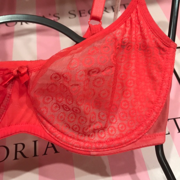 💖 Victoria Secret Unlined Balconnet Bra - Picture 5 of 7
